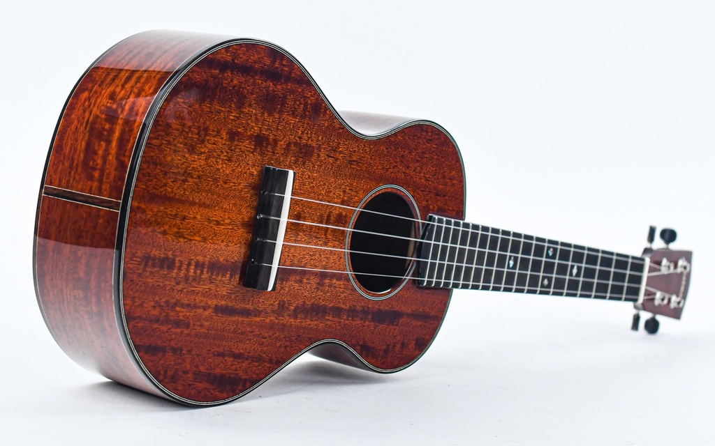 Eastman deals ukulele tenor